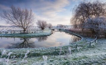 Met Office issues new 10-hour warning affecting 4 regions as snow grips Britain