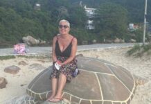 ‘I saw aliens and demons after having eye surgery’