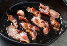 Bacon will cook perfectly with no mess if you swap frying pan for better alternative